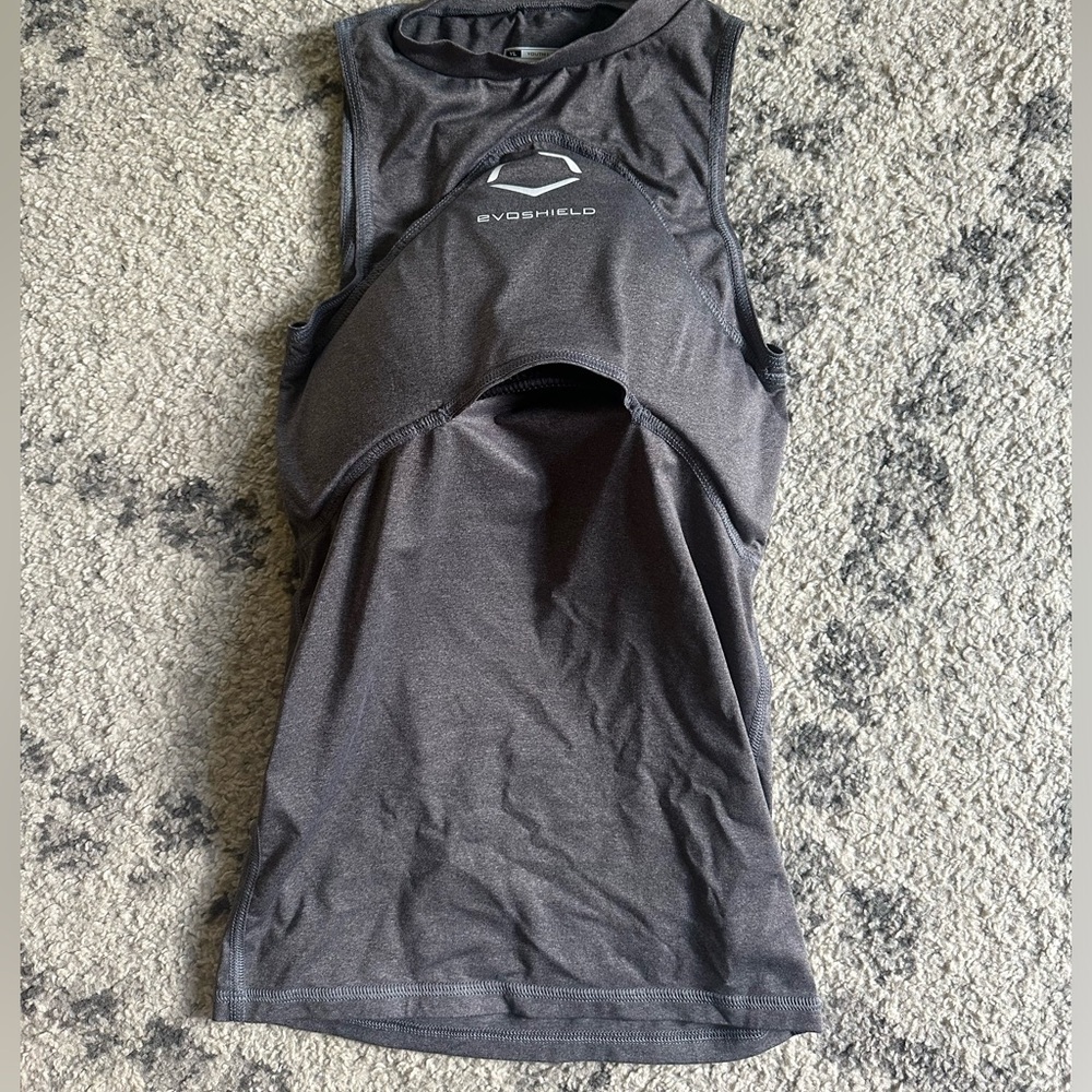 EVOSHIELD BASEBALL/SPORTS CHEST PROTECTOR